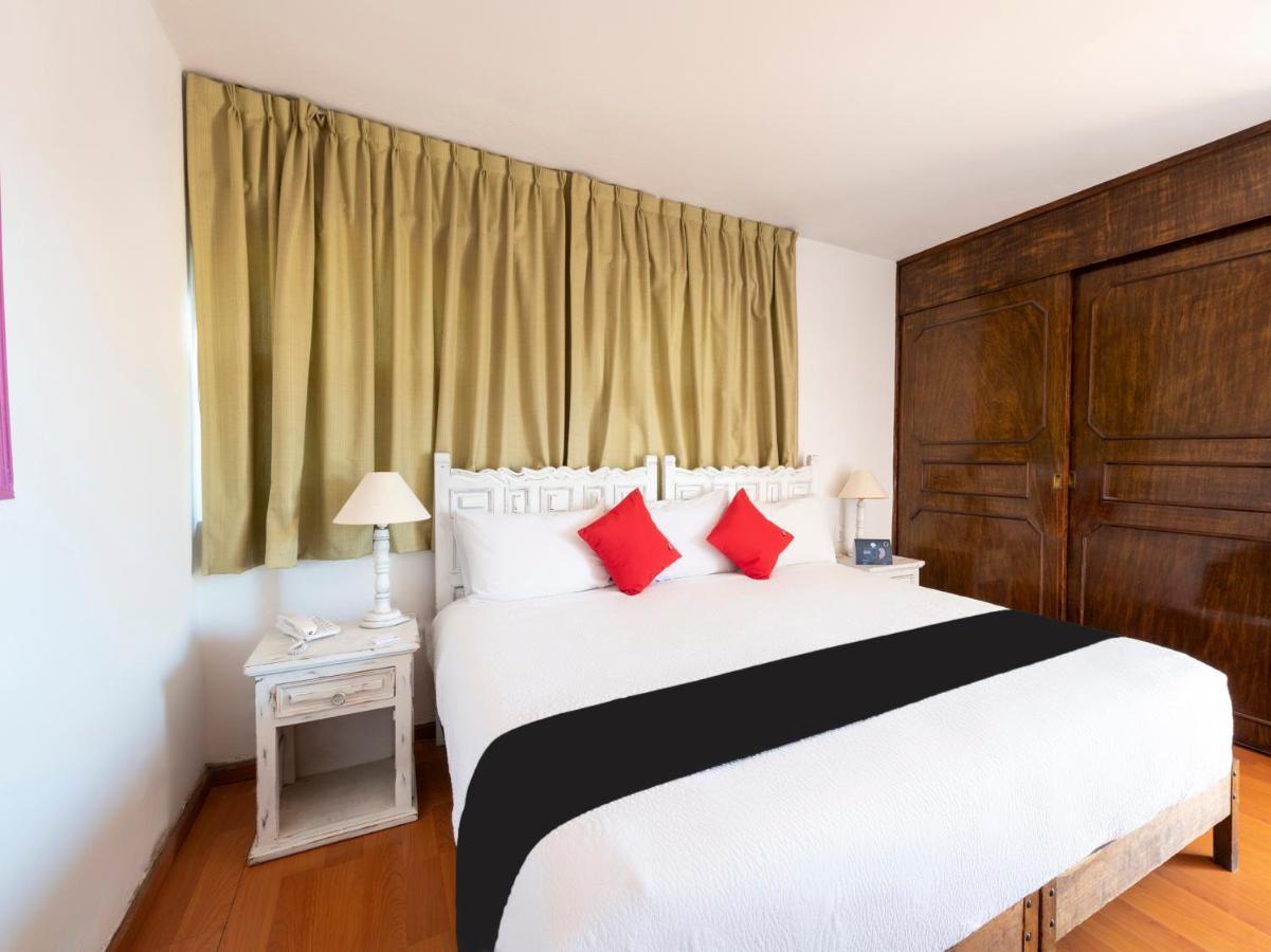 Suites Internacional Zapopan Kültér fotó