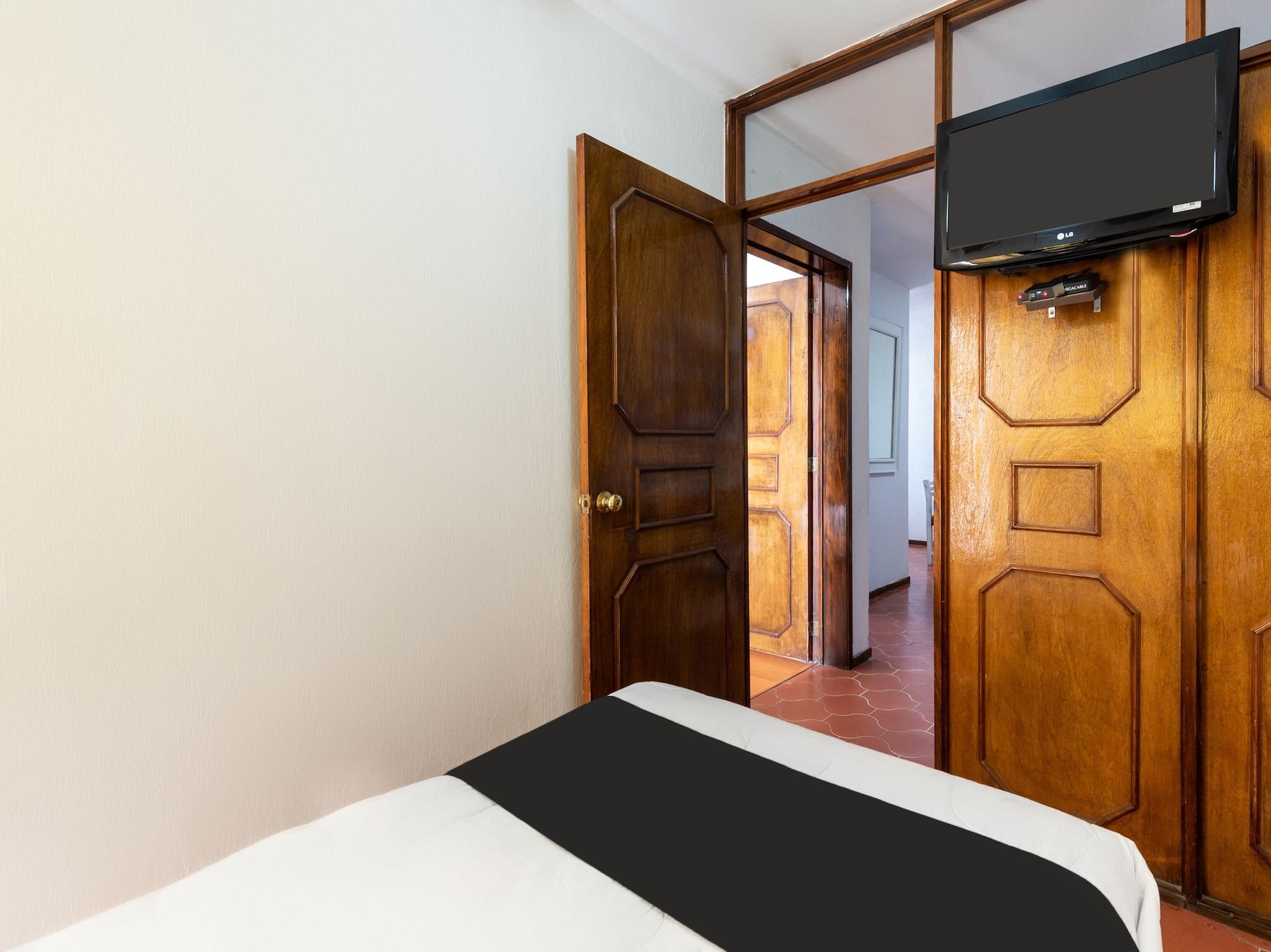 Suites Internacional Zapopan Kültér fotó